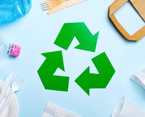 Das Bild zeigt, wie unterschiedliche Stoffe recycelt werden können