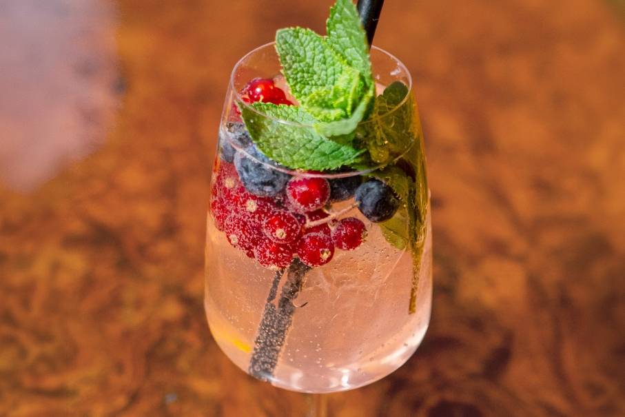 Höllinger Mocktails The Royal Berry